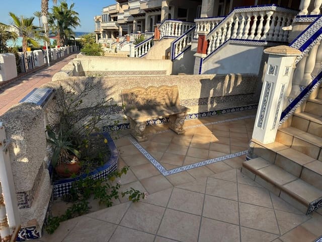 4 camera da letto Bungalow in vendita in Guardamar del Segura con garage - 220.000 € (Rif: 8371139)