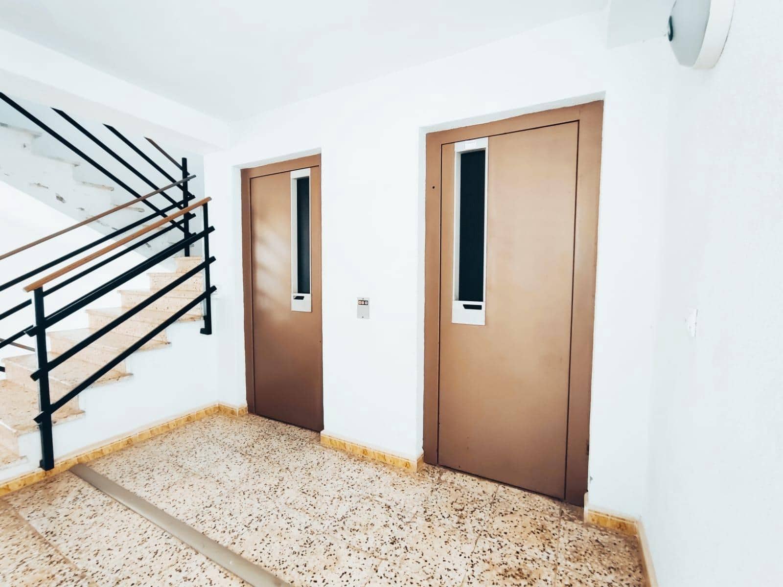 Apartamento de 2 habitaciones en Guardamar del Segura en venta - 139.000 € (Ref: 8457130)