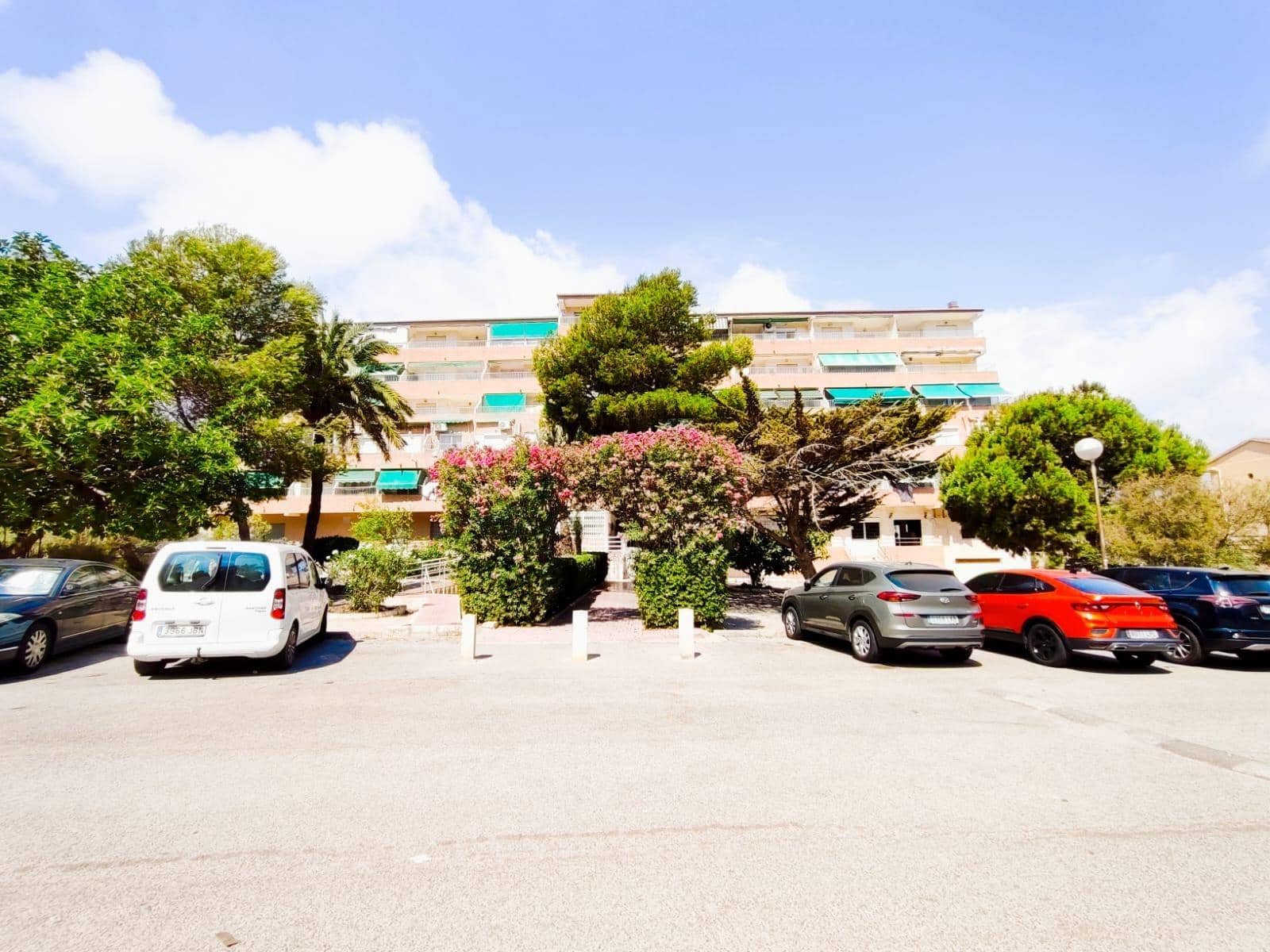 Apartamento de 2 habitaciones en Guardamar del Segura en venta - 139.000 € (Ref: 8457130)