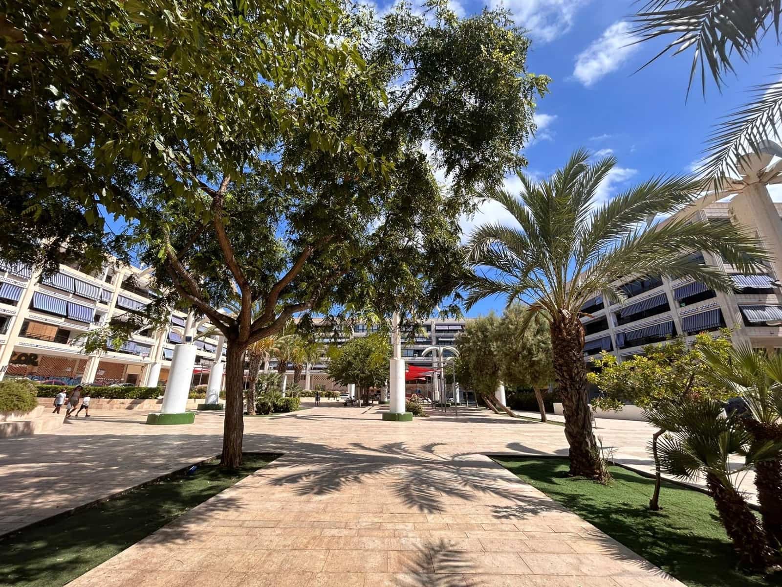 2 soveværelse Lejlighed til salg i El Raso med swimmingpool garage - € 222.000 (Ref: 8473876)