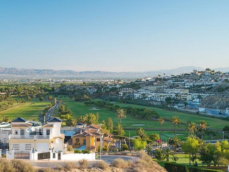 3 quarto Moradia para venda em La Marquesa com piscina - 698 000 € (Ref: 8477998)