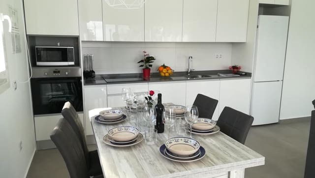 3 Zimmer Reihenhaus zu verkaufen in Los Montesinos mit Pool - 295.000 € (Ref: 8479461)