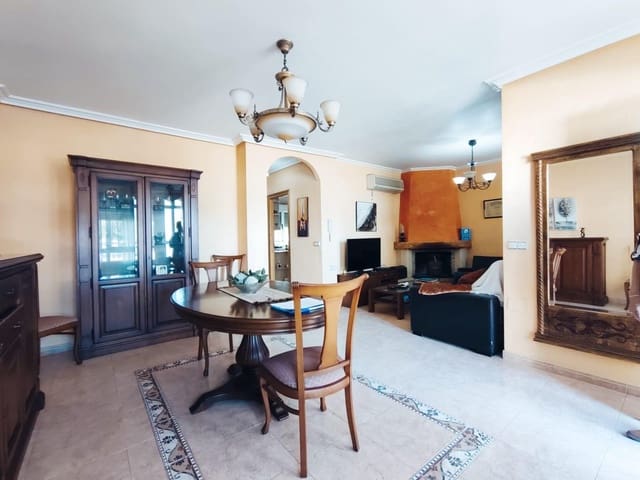 5 slaapkamer Rijtjeshuis te koop in Rojales met garage - € 244.000 (Ref: 8615179)