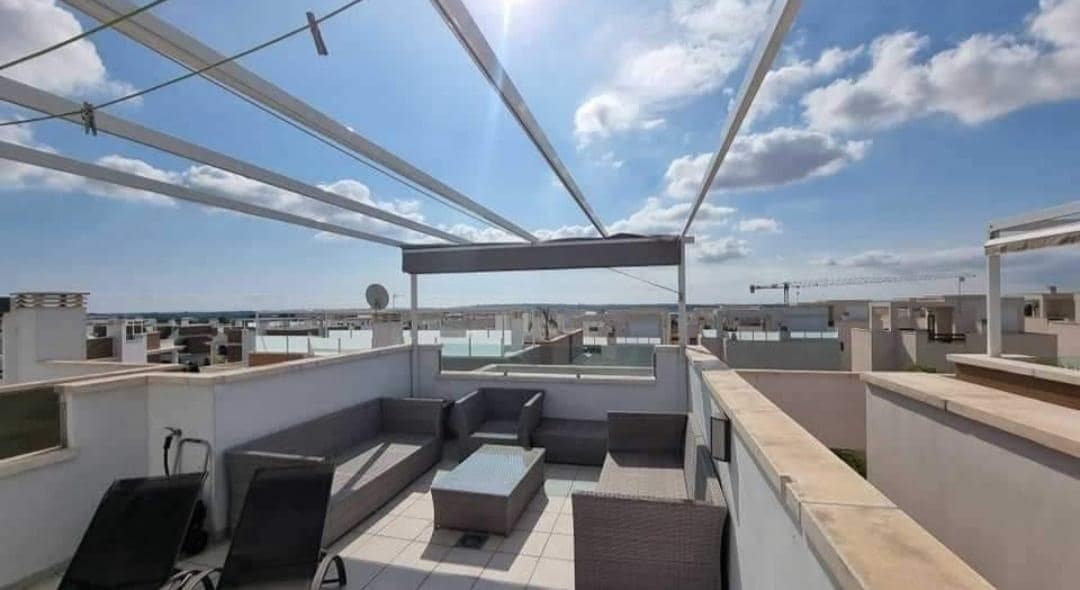 3 sovrum Radhus till salu i Ciudad Quesada med pool - 345 000 € (Ref: 8636670)