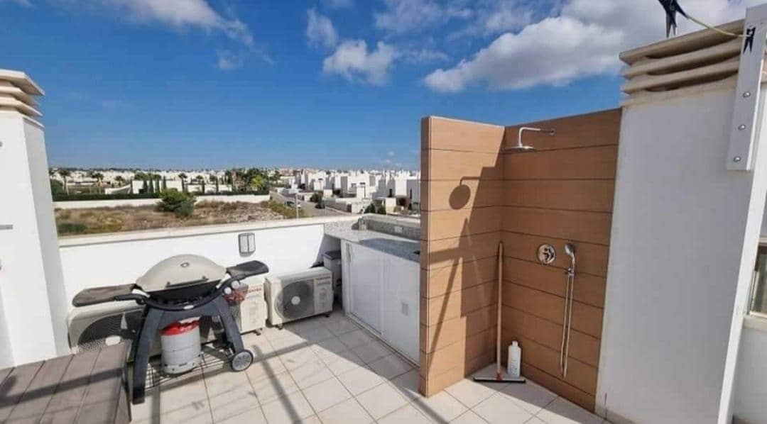 3 sovrum Radhus till salu i Ciudad Quesada med pool - 345 000 € (Ref: 8636670)