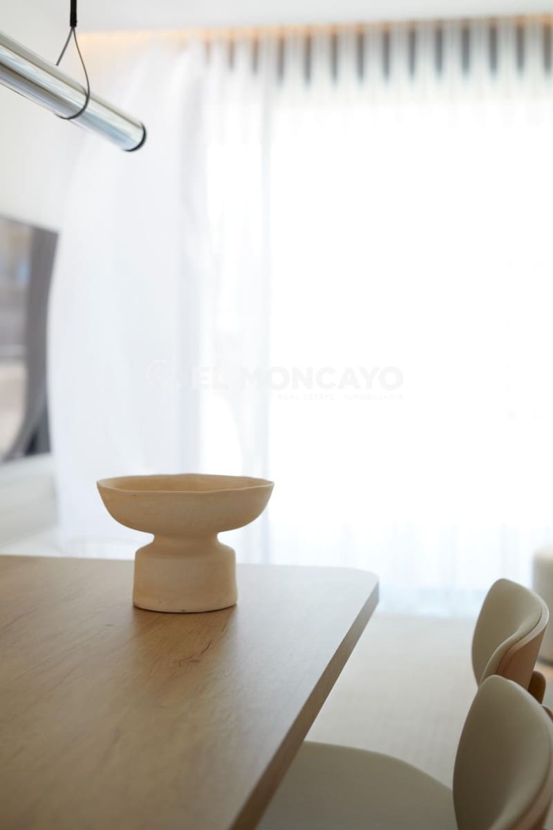 3 sypialnia Penthouse na sprzedaż w La Manga del Mar Menor z basenem - 800 000 € (Ref: 8666790)