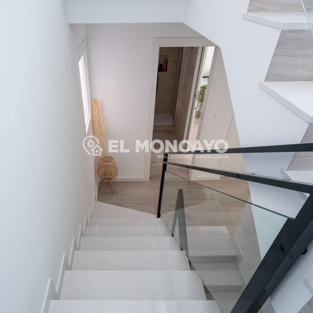 3 soveværelse Rækkehus til salg i Avileses med swimmingpool - € 249.000 (Ref: 8680070)