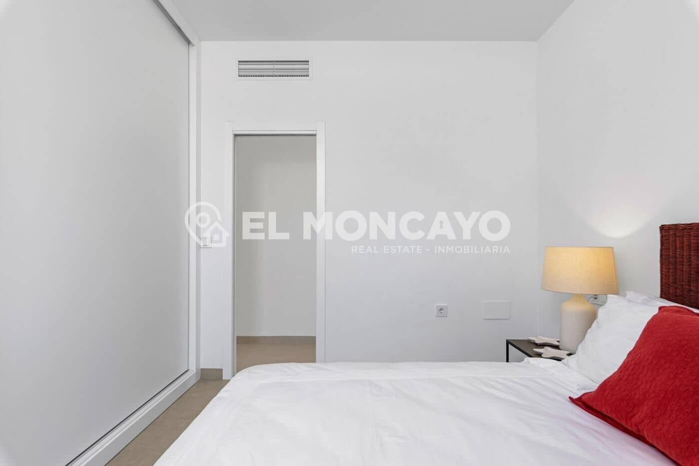 3 sypialnia Willa na sprzedaż w La Manga del Mar Menor z basenem - 549 000 € (Ref: 8689291)