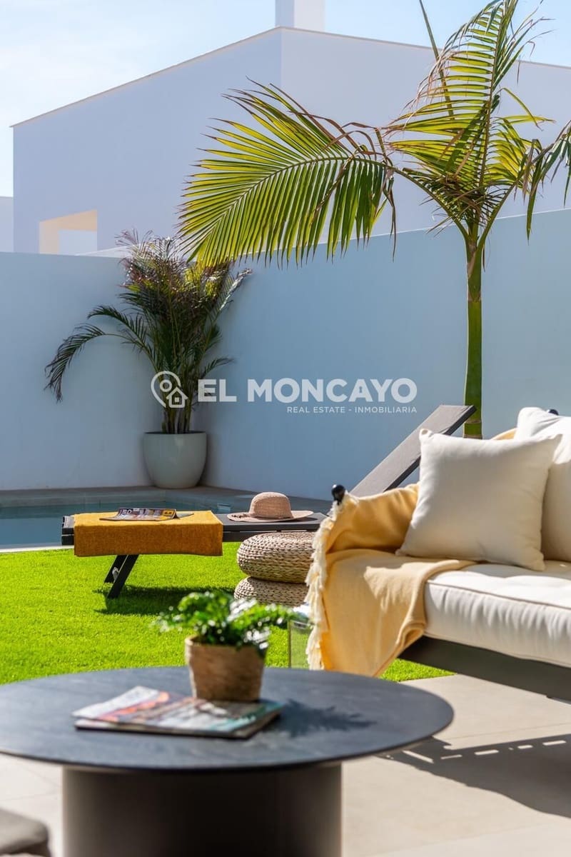 3 sypialnia Willa na sprzedaż w La Manga del Mar Menor z basenem - 549 000 € (Ref: 8689291)