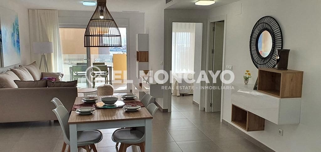3 sypialnia Apartament na sprzedaż w La Manga del Mar Menor z basenem - 240 052 € (Ref: 8698213)