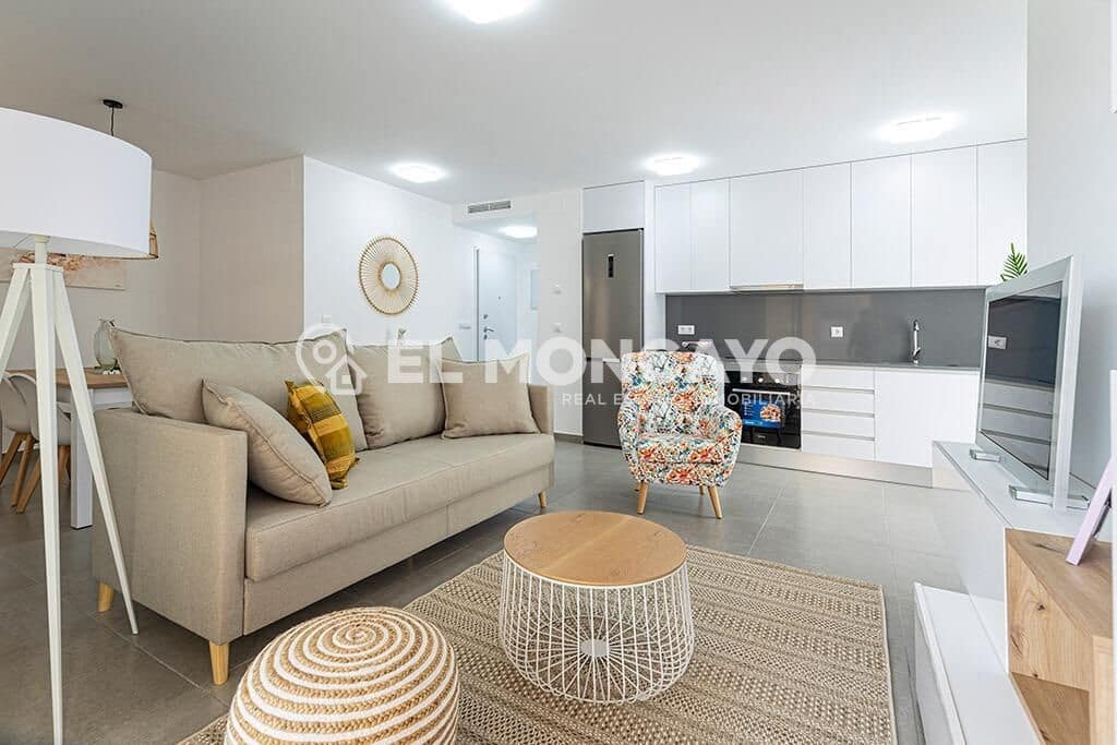 3 sypialnia Apartament na sprzedaż w La Manga del Mar Menor z basenem - 240 052 € (Ref: 8698213)