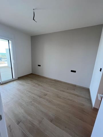 Apartamento de 3 habitaciones en El Raso, Guardamar del Segura en venta con piscina garaje - 480.000 € (Ref: 8715511)