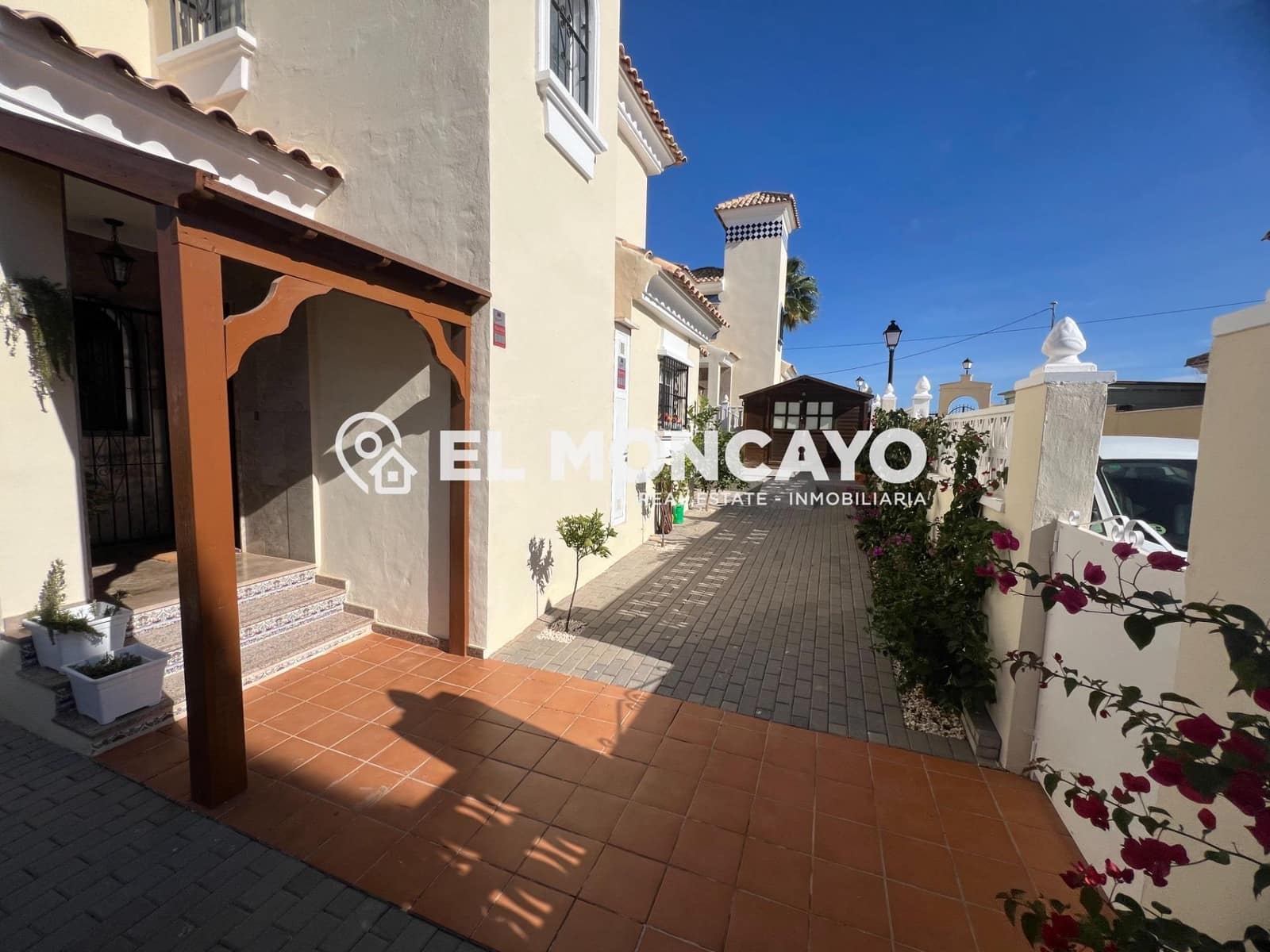 5 soveværelse Villa til salg i Algorfa med swimmingpool - € 379.000 (Ref: 8728070)