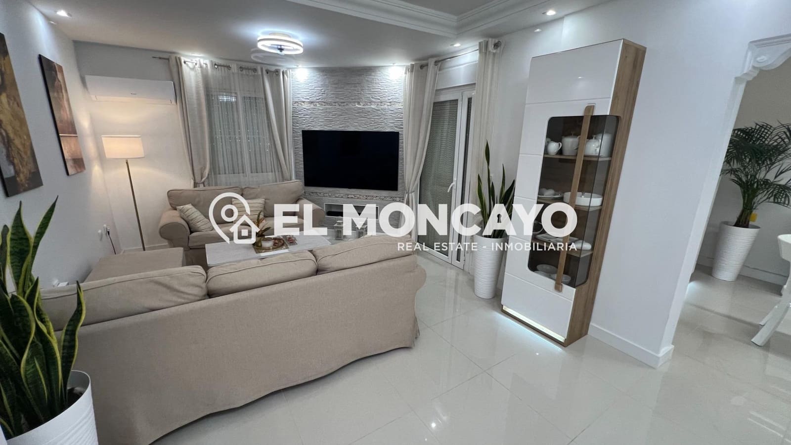 5 soveværelse Villa til salg i Algorfa med swimmingpool - € 379.000 (Ref: 8728070)