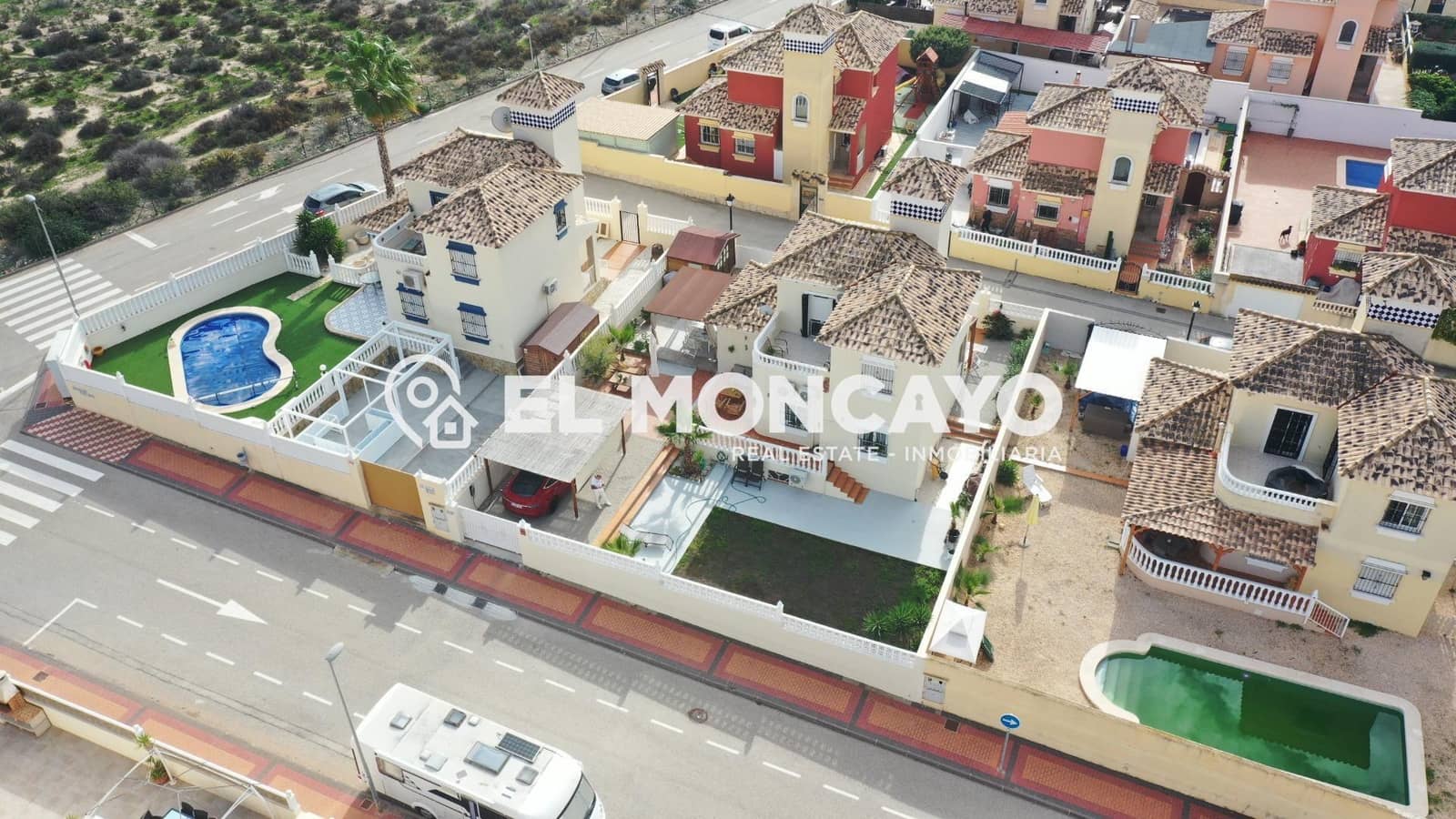 5 soveværelse Villa til salg i Algorfa med swimmingpool - € 379.000 (Ref: 8728070)