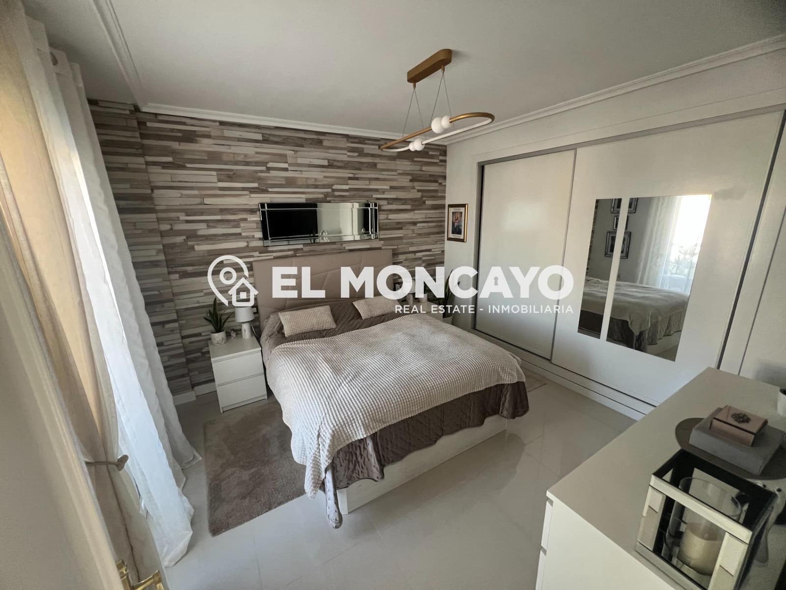 5 soveværelse Villa til salg i Algorfa med swimmingpool - € 379.000 (Ref: 8728070)