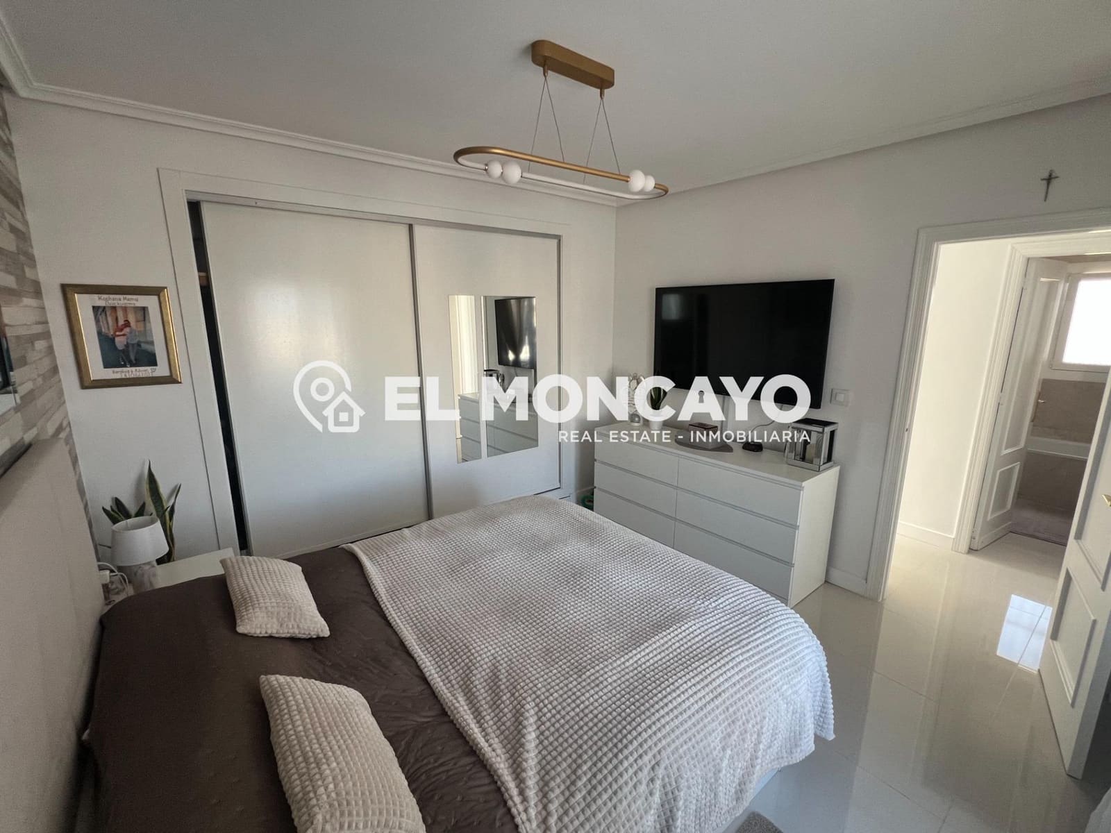 5 soveværelse Villa til salg i Algorfa med swimmingpool - € 379.000 (Ref: 8728070)