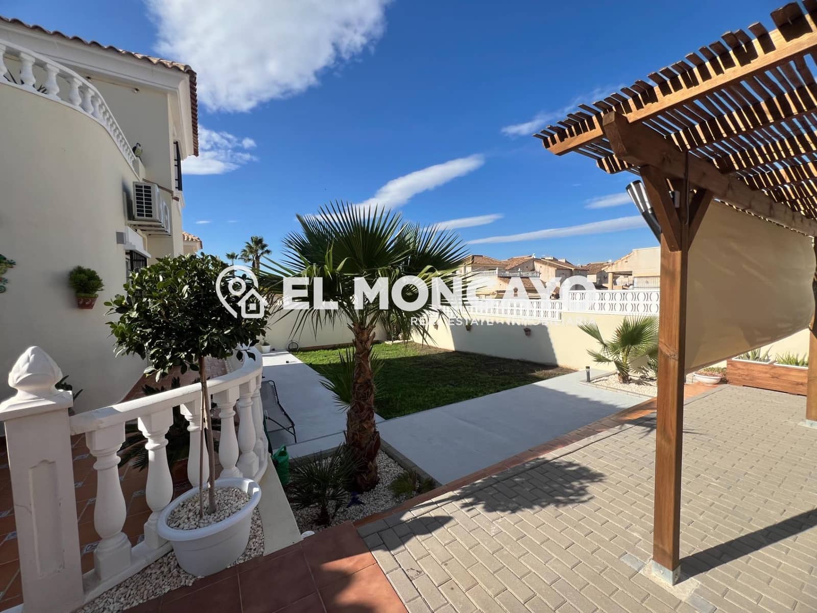 5 soveværelse Villa til salg i Algorfa med swimmingpool - € 379.000 (Ref: 8728070)