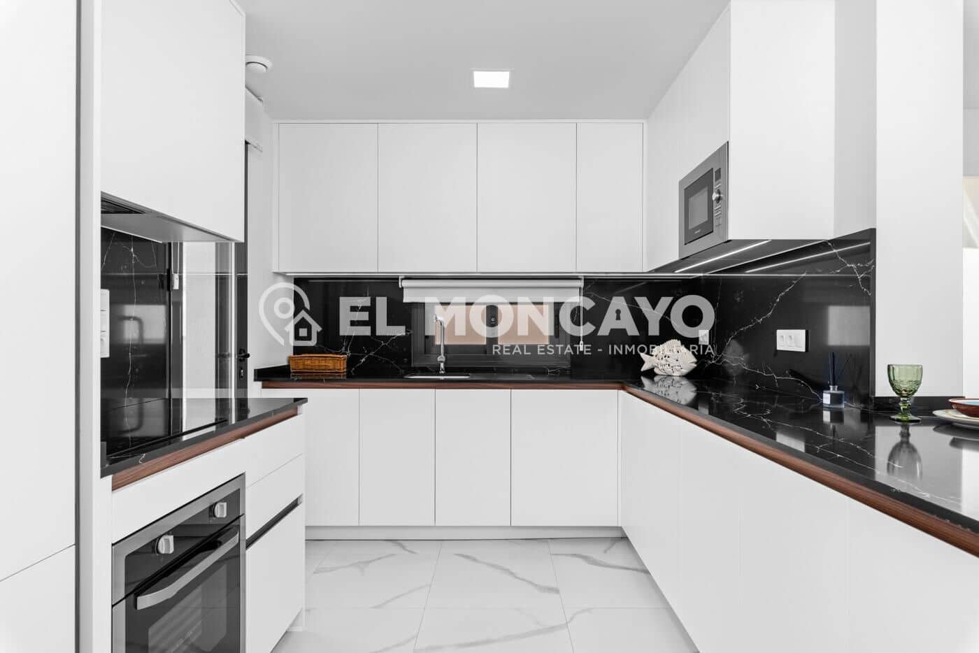 3 camera da letto Bungalow in vendita in San Miguel de Salinas con piscina - 375.000 € (Rif: 8729746)