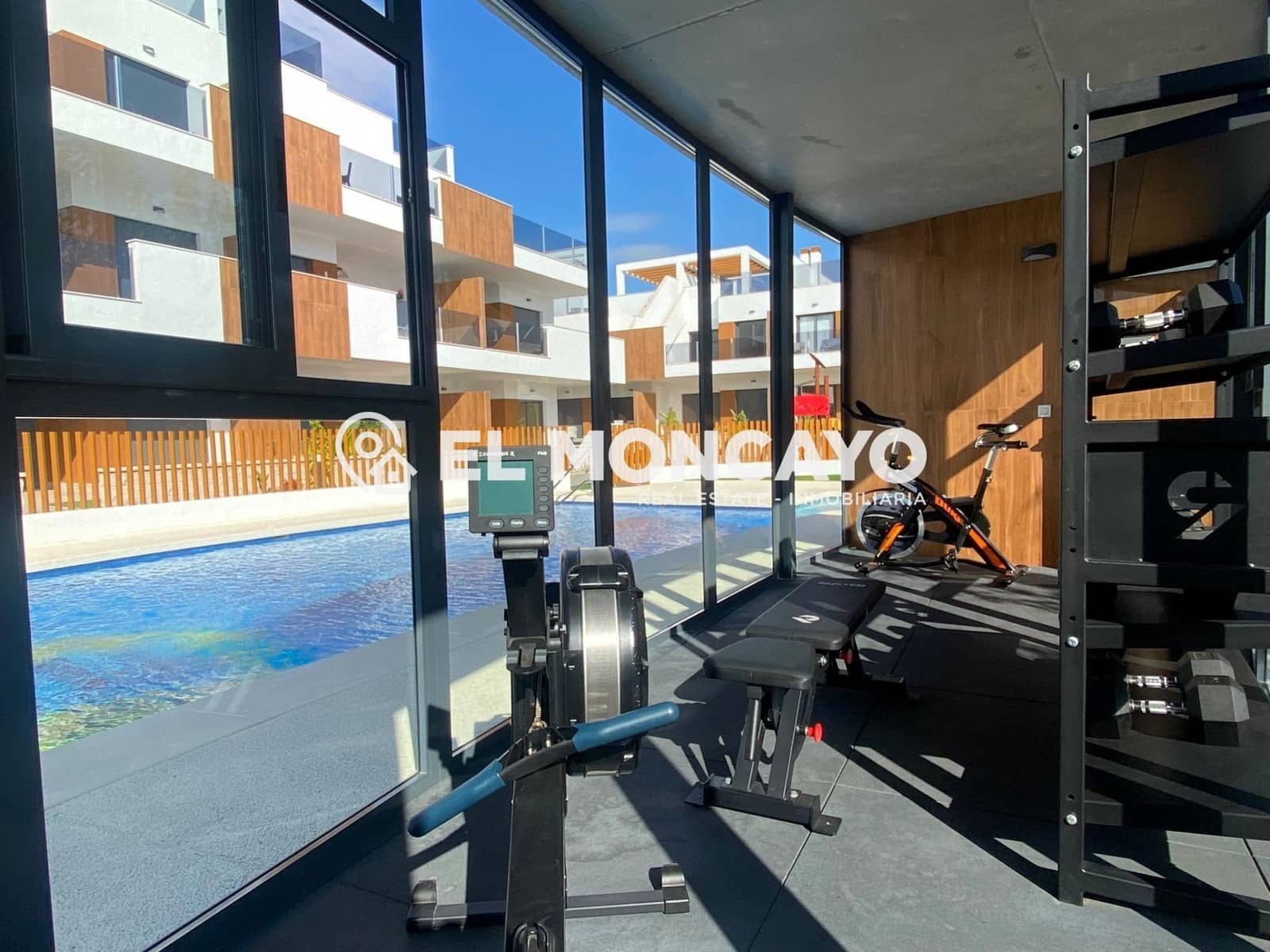 Bungalow de 2 habitaciones en Pilar de la Horadada en venta con piscina - 269.900 € (Ref: 8729749)