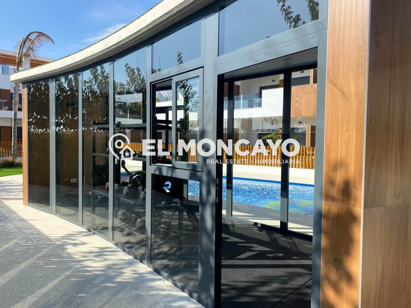 Bungalow de 2 habitaciones en Pilar de la Horadada en venta con piscina - 269.900 € (Ref: 8729749)