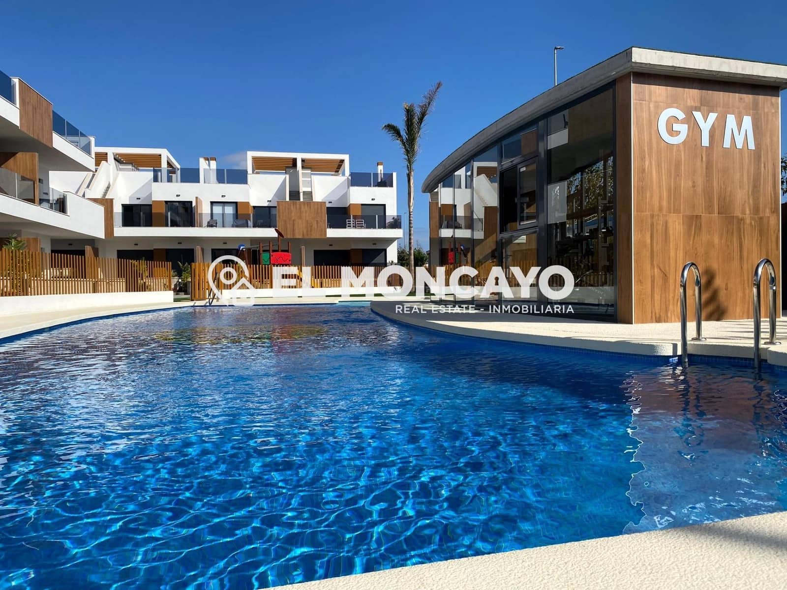 Bungalow de 2 habitaciones en Pilar de la Horadada en venta con piscina - 269.900 € (Ref: 8729749)