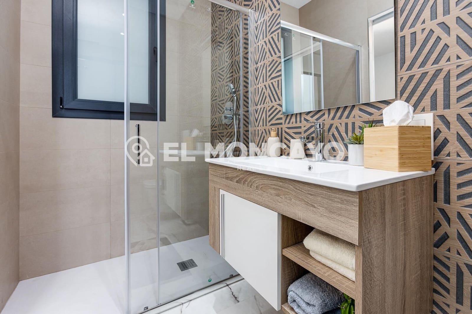 2 bedroom Bungalow for sale in Ciudad Quesada with pool garage - € 285,000 (Ref: 8737872)