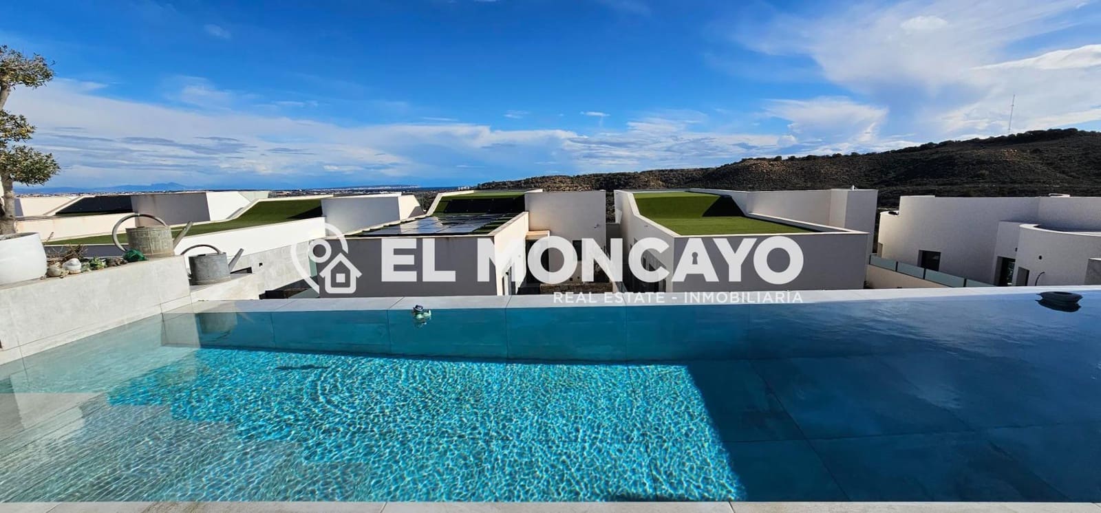 3 chambre Villa/Maison à vendre à Ciudad Quesada avec piscine garage - 598 000 € (Ref: 8752433)