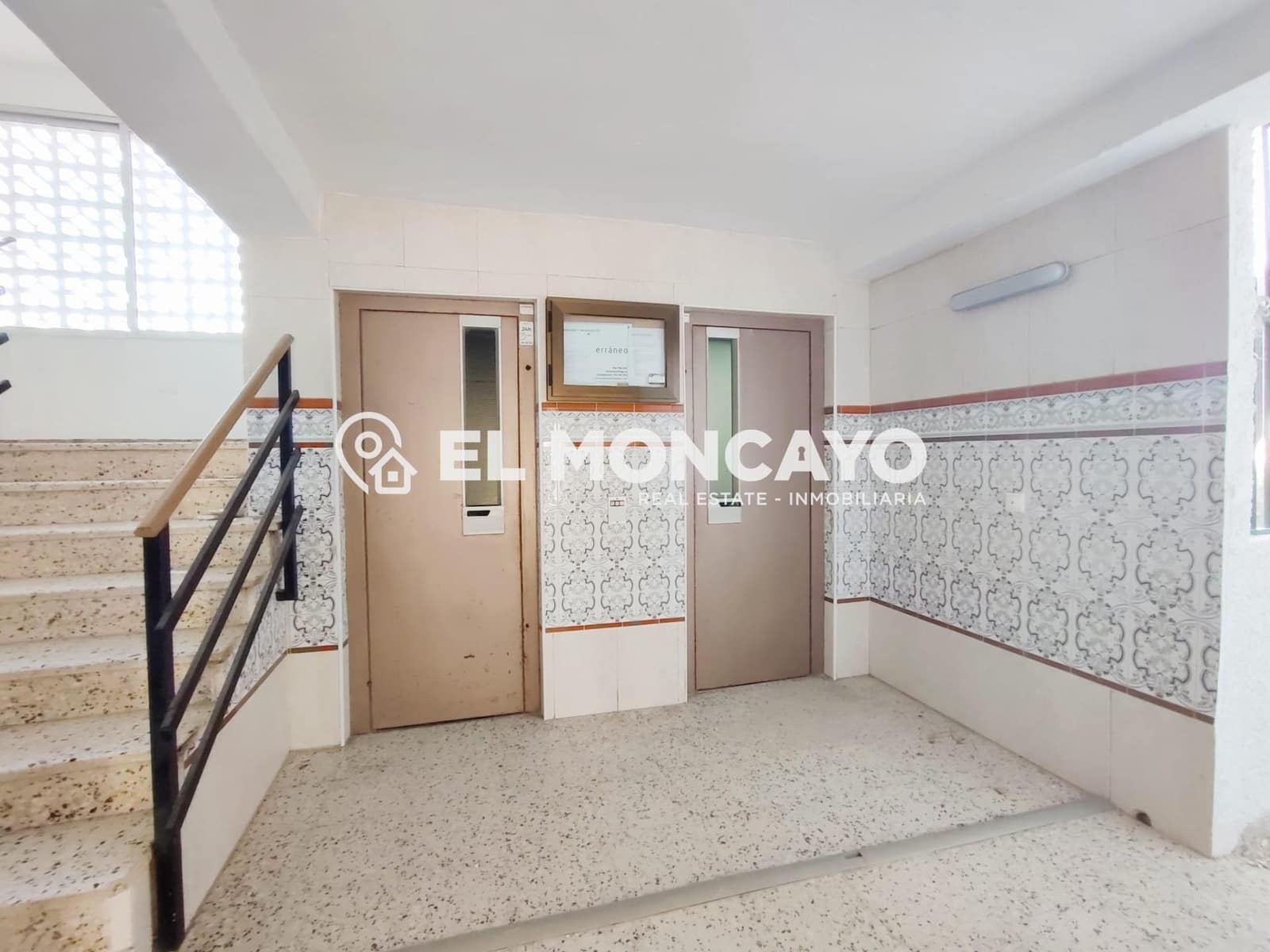 2 makuuhuone Huoneisto myytävänä paikassa Guardamar del Segura mukana uima-altaan - 128 500 € (Ref: 8776315)