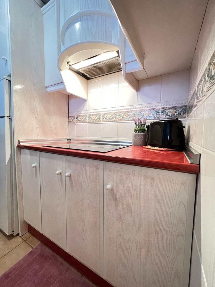 2 soveværelse Lejlighed til salg i Torrevieja med swimmingpool - € 186.000 (Ref: 8789490)