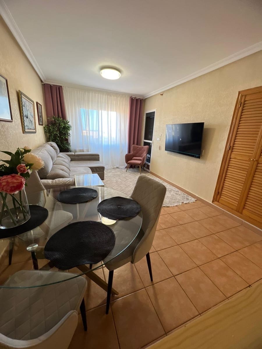 2 soveværelse Lejlighed til salg i Torrevieja med swimmingpool - € 186.000 (Ref: 8789490)