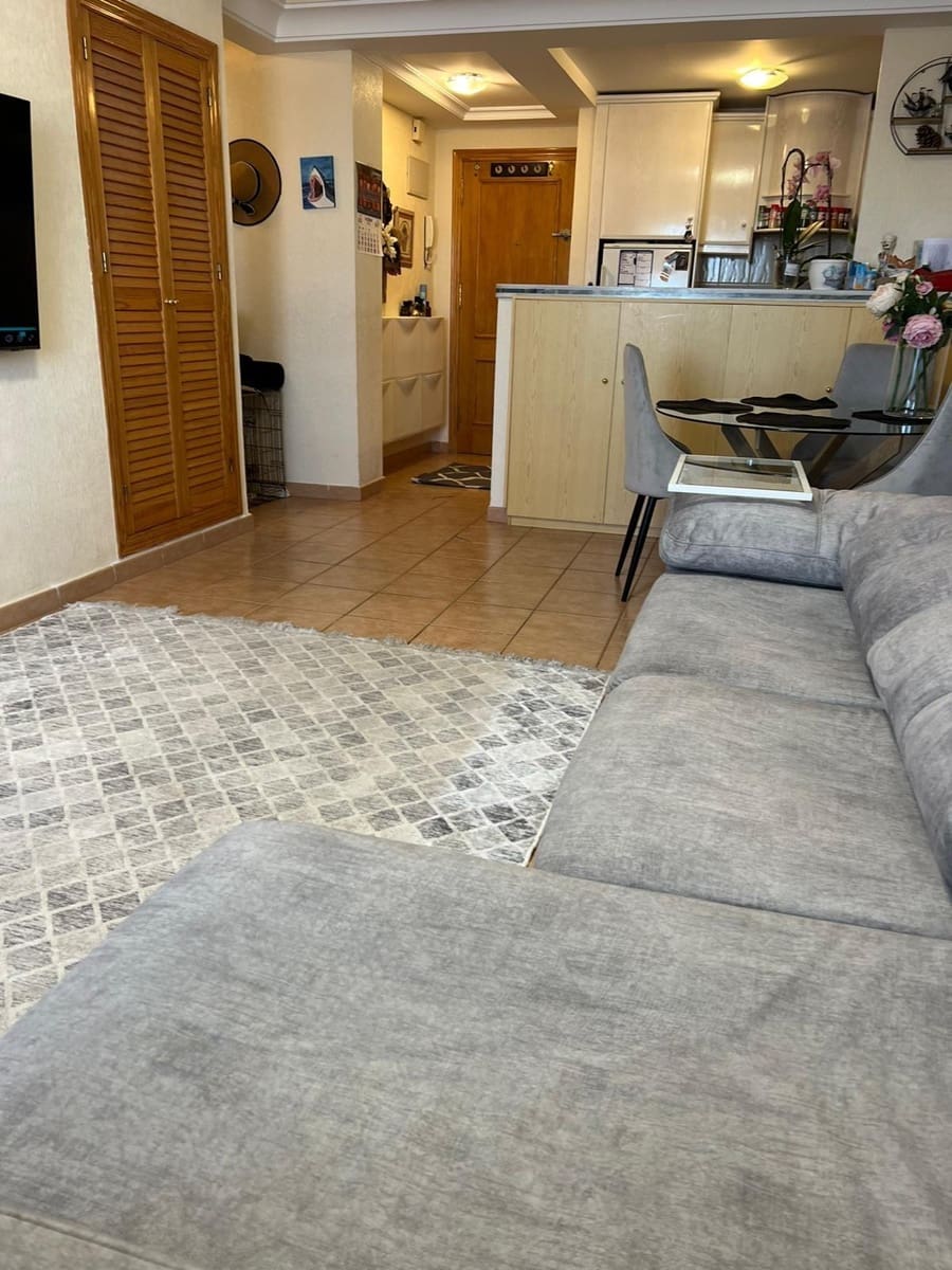 2 Zimmer Apartment zu verkaufen in Torrevieja mit Pool - 195.000 € (Ref: 8789490)