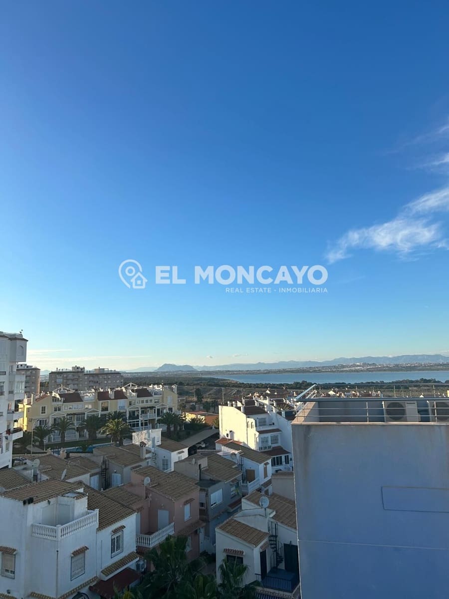2 slaapkamer Penthouse te koop in Torrevieja met zwembad garage - € 350.000 (Ref: 8822634)