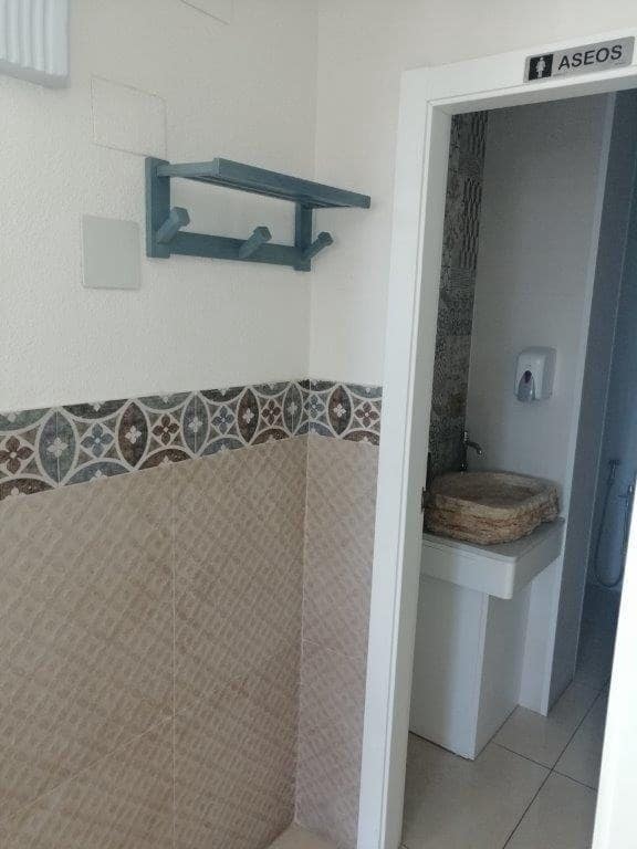 Empresa para venda em Guardamar del Segura - 192 000 € (Ref: 8834399)