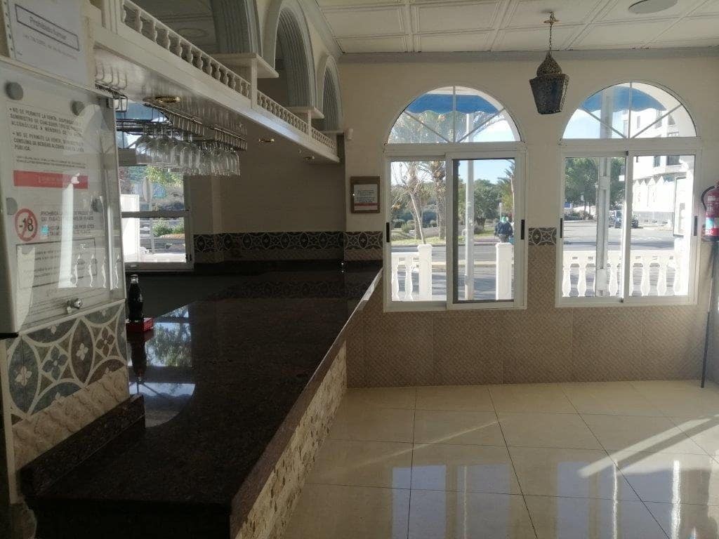 Empresa para venda em Guardamar del Segura - 192 000 € (Ref: 8834399)