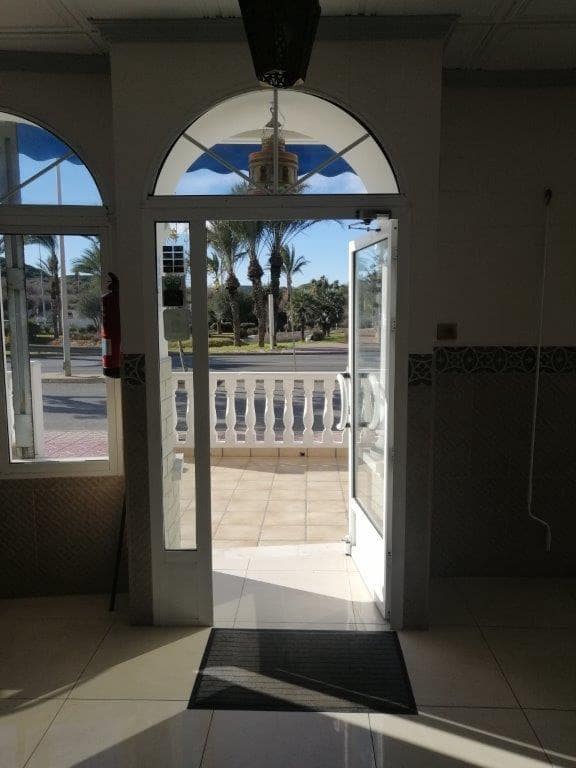 Empresa para venda em Guardamar del Segura - 192 000 € (Ref: 8834399)