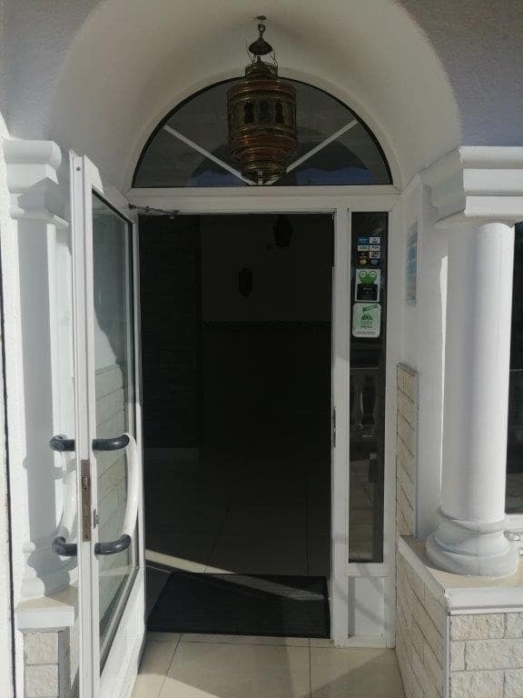 Empresa para venda em Guardamar del Segura - 192 000 € (Ref: 8834399)