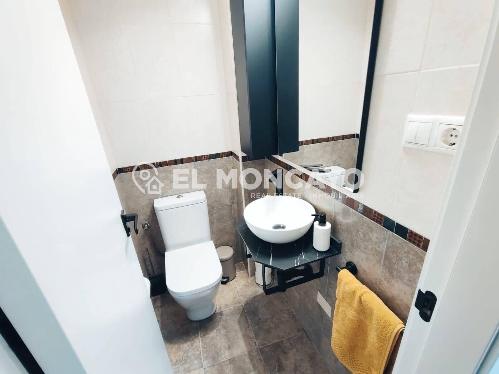 3 soveværelse Rækkehus til salg i Guardamar del Segura med garage - € 299.000 (Ref: 8839116)