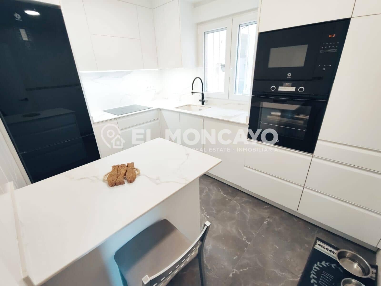 3 soveværelse Rækkehus til salg i Guardamar del Segura med garage - € 299.000 (Ref: 8839116)