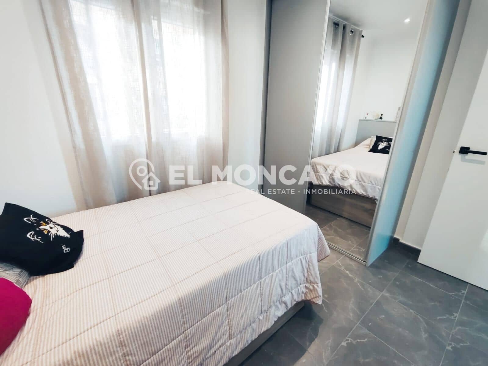 3 soveværelse Rækkehus til salg i Guardamar del Segura med garage - € 299.000 (Ref: 8839116)