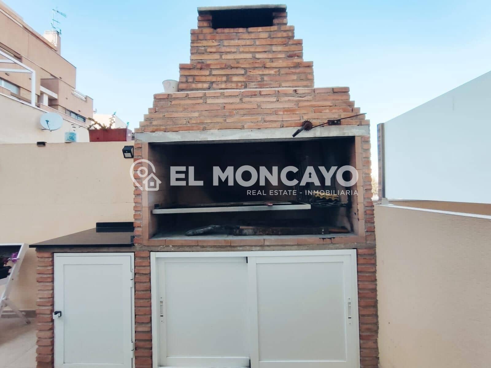 3 soveværelse Rækkehus til salg i Guardamar del Segura med garage - € 299.000 (Ref: 8839116)