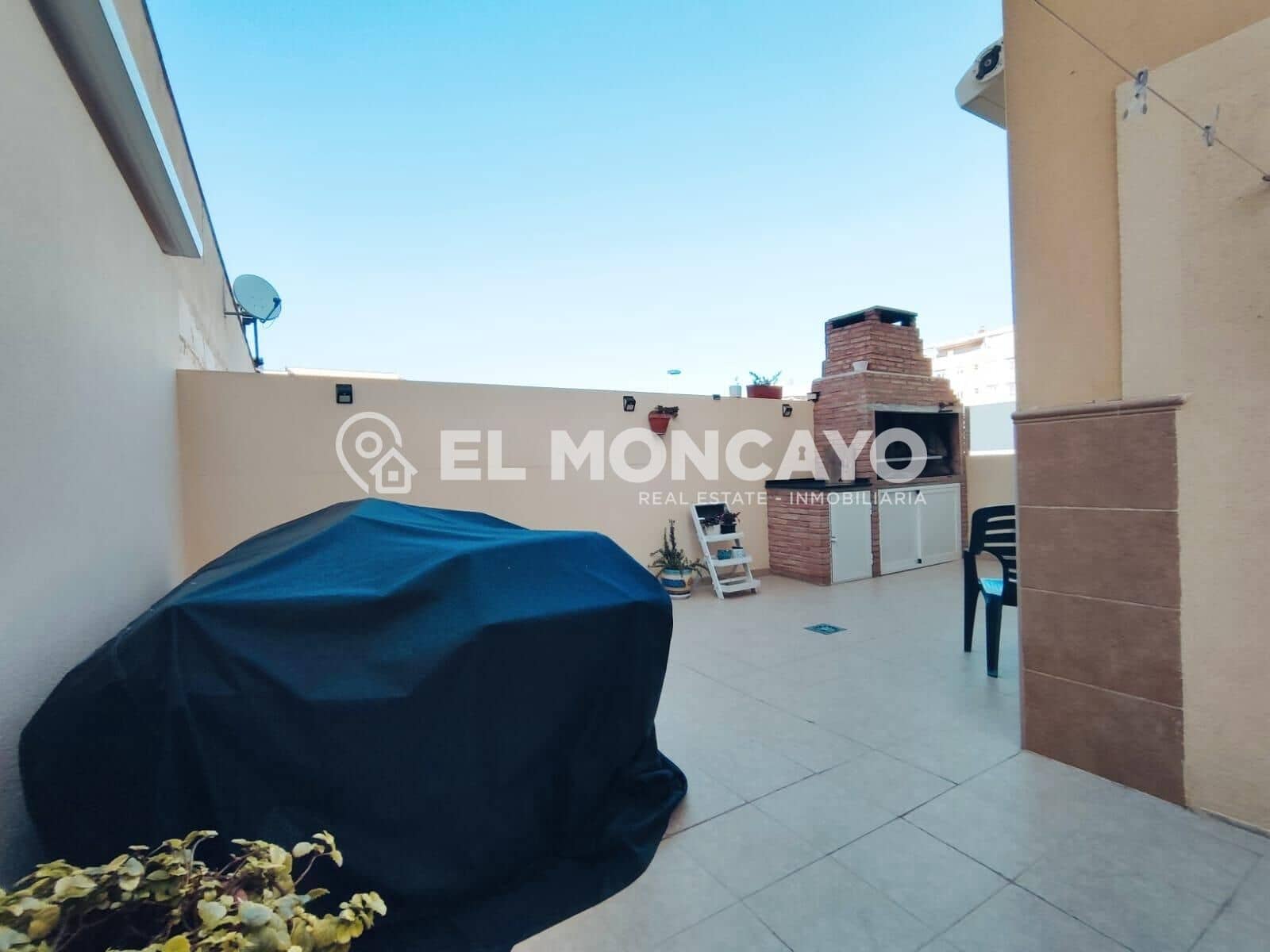 3 soveværelse Rækkehus til salg i Guardamar del Segura med garage - € 299.000 (Ref: 8839116)