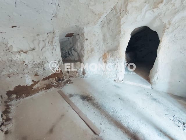 3 bedroom Cave House for sale in Rojales - € 50,000 (Ref: 8841166)