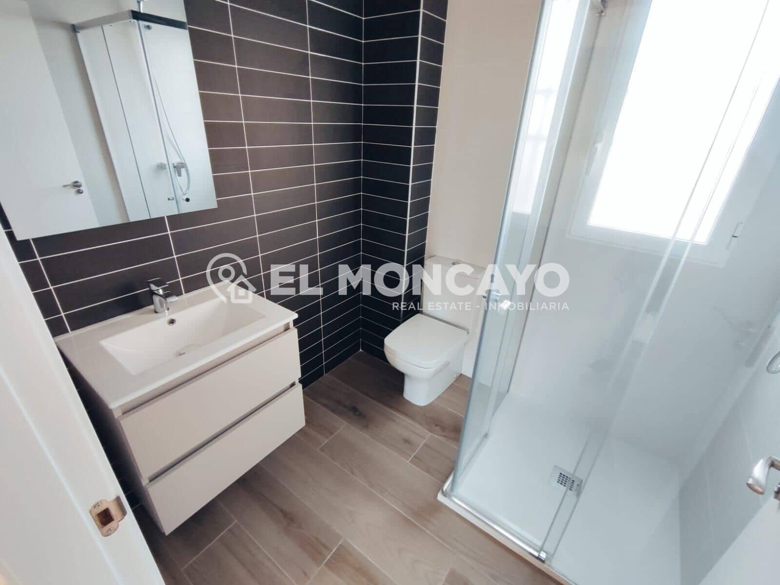 2 slaapkamer Appartement te koop in Guardamar del Segura met zwembad - € 199.900 (Ref: 8841167)