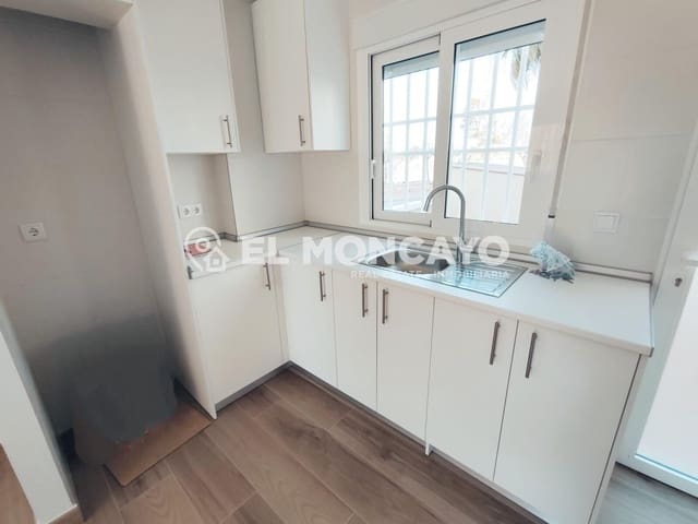 2 slaapkamer Appartement te koop in Puerto Deportivo, Guardamar del Segura met zwembad - € 199.900 (Ref: 8841167)