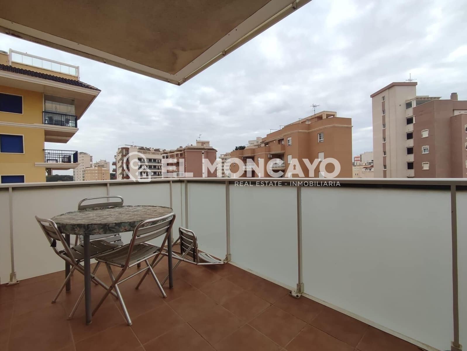 2 quarto Apartamento para venda em Guardamar del Segura com piscina - 189 000 € (Ref: 8867401)