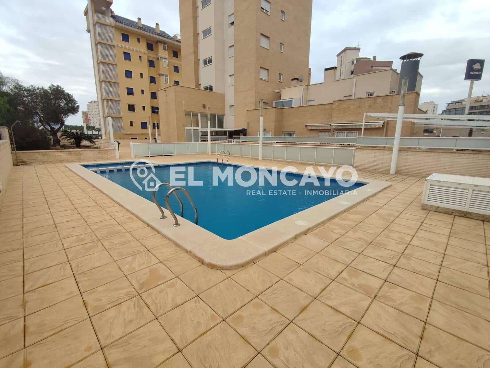 2 quarto Apartamento para venda em Guardamar del Segura com piscina - 189 000 € (Ref: 8867401)