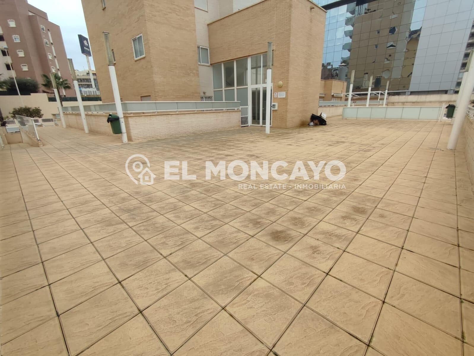 2 quarto Apartamento para venda em Guardamar del Segura com piscina - 189 000 € (Ref: 8867401)