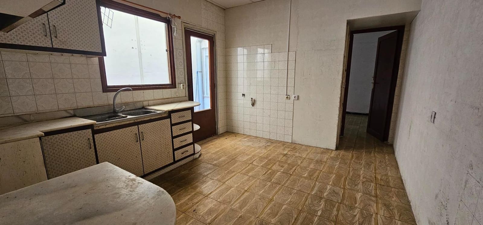 3 soverom Kommersiell til salgs i Guardamar del Segura - € 235 000 (Ref: 8867404)