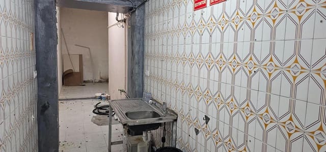 3 soverom Kommersiell til salgs i Guardamar del Segura - € 235 000 (Ref: 8867404)